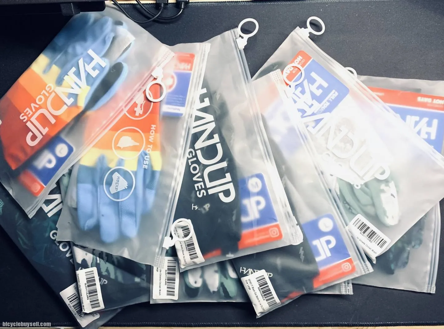 HandUp Gloves