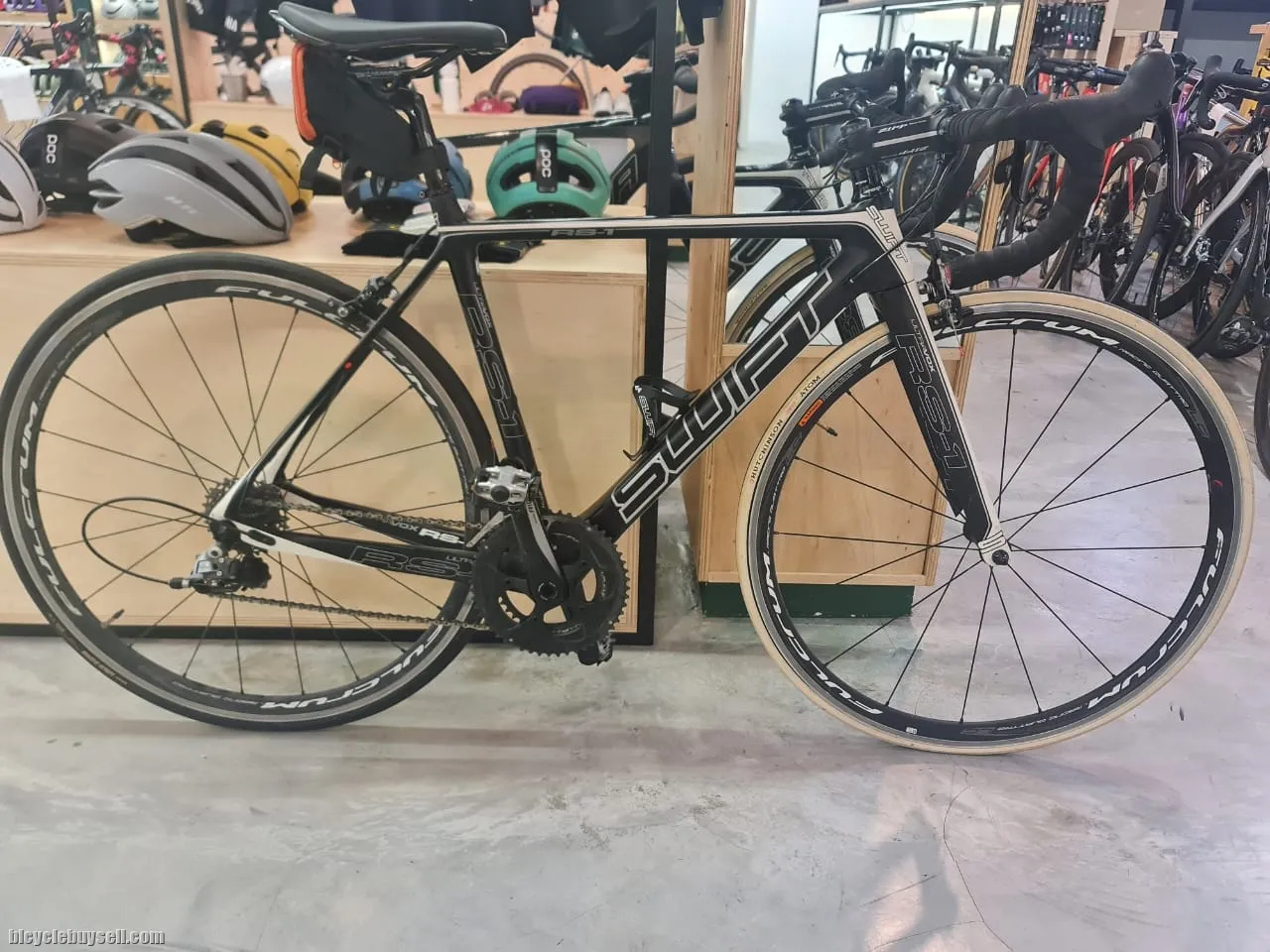 Hardly Used Swift Carbon Ultravox RS1 for sale