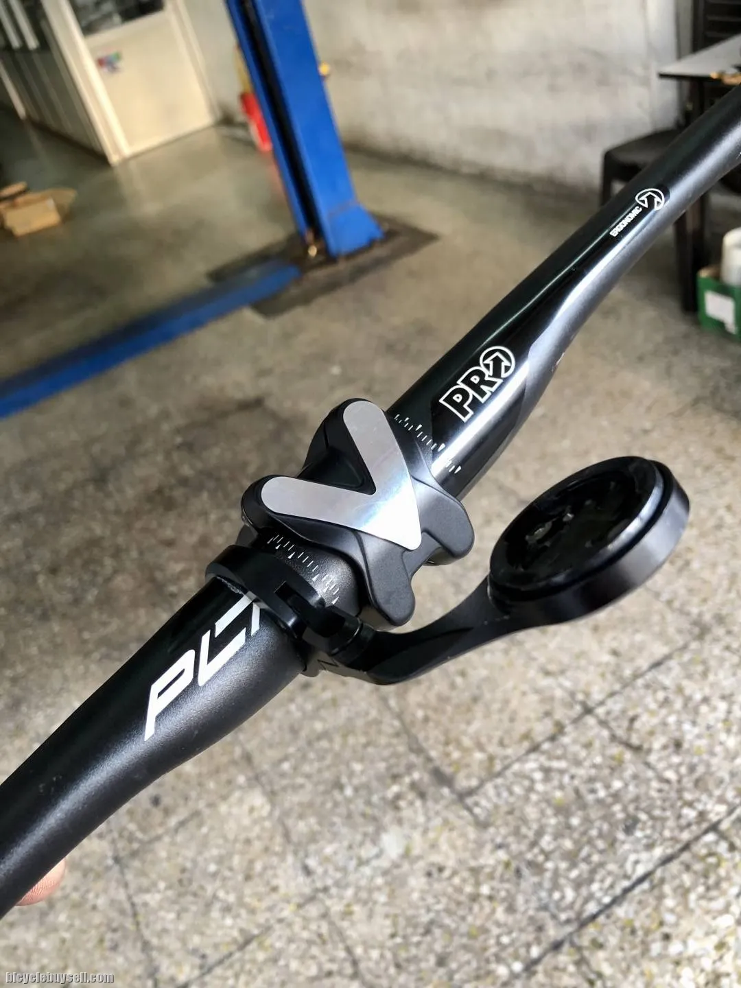 PRO Plt Ergo Handlebar + PRO Vibe Stem