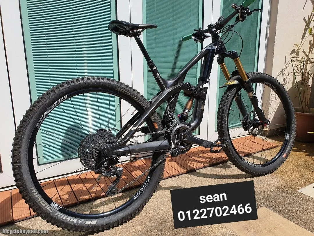 Polygon Full suspension High specs enduro Collusus N8 27.5 size s Carbon MTB fox Kashima deore XT