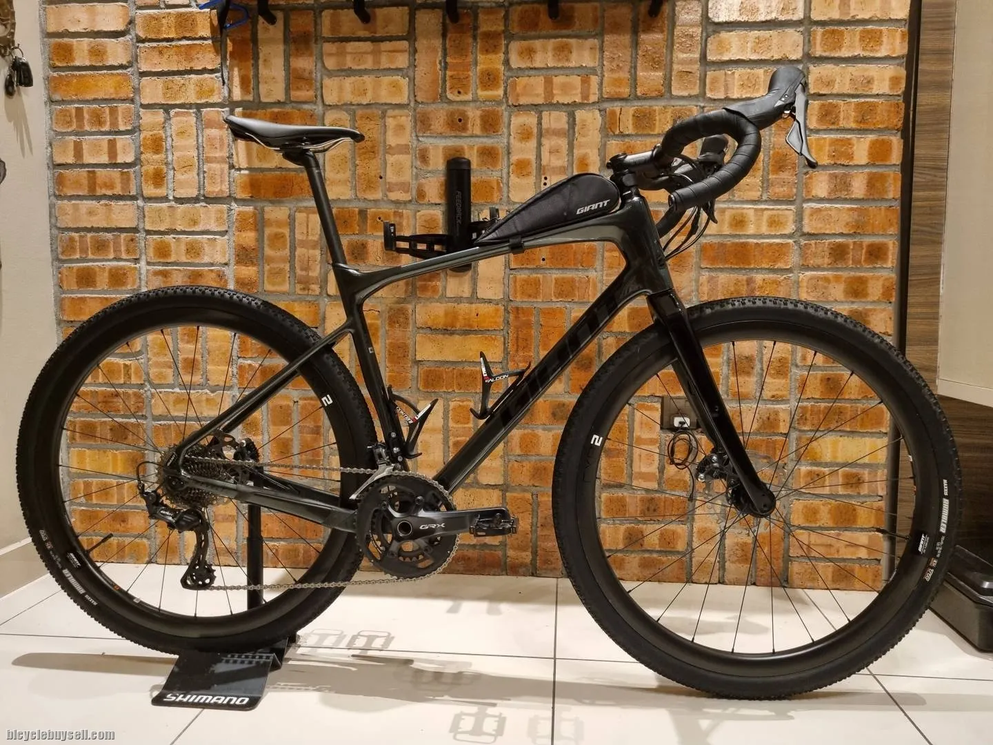 2021 Giant Revolt Advance 0 Size ML