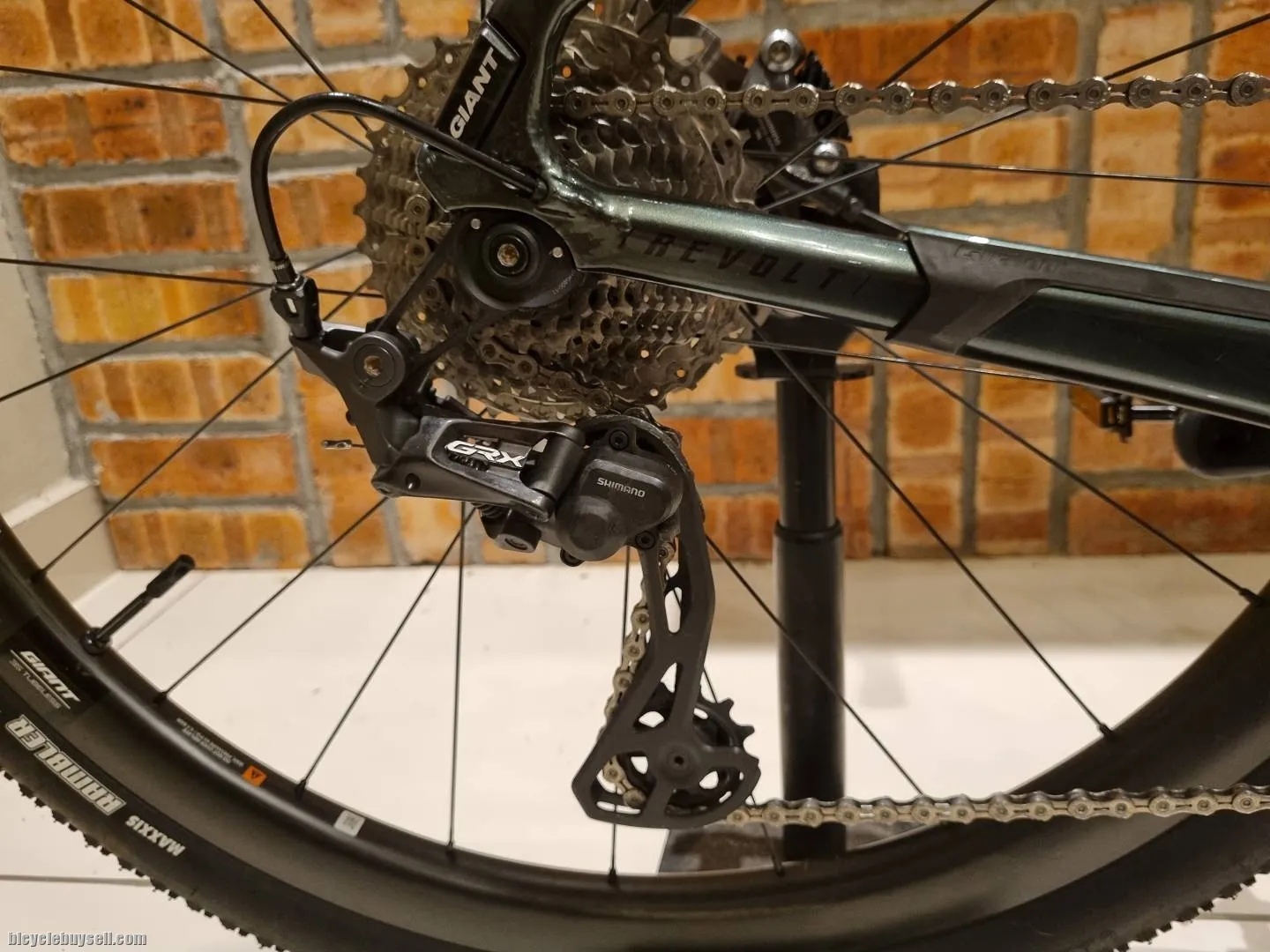 2021 Giant Revolt Advance 0 Size ML