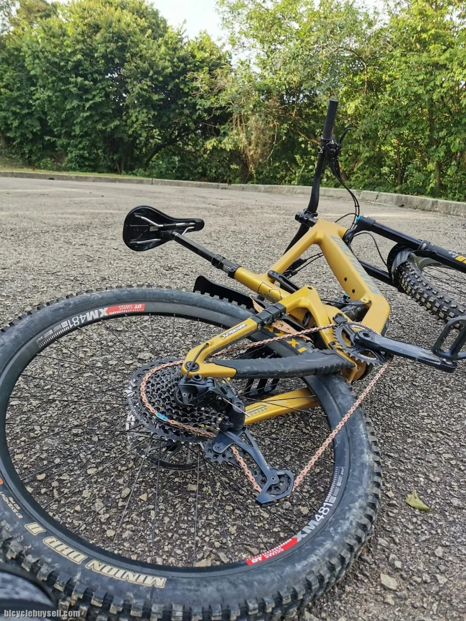 Santa Cruz Bronson MX 2022