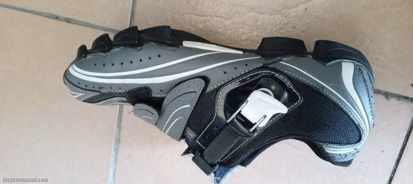 Shimano shoes used gray colour