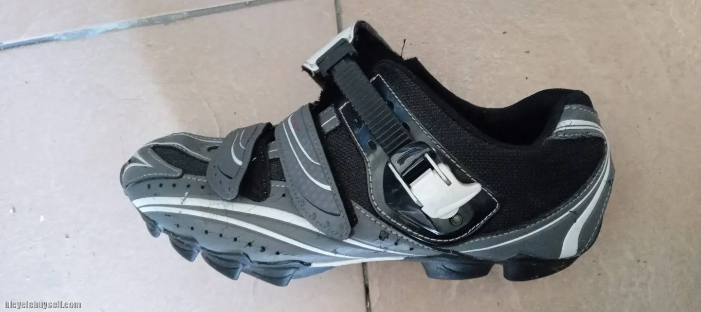 Shimano shoes used gray colour