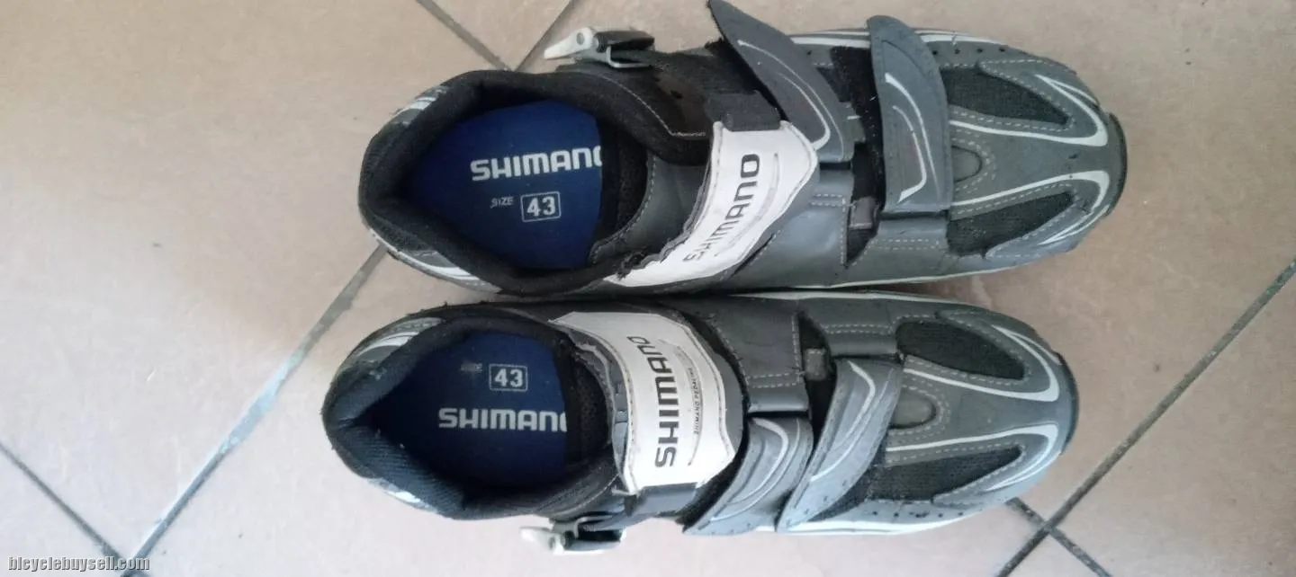 Shimano shoes used gray colour