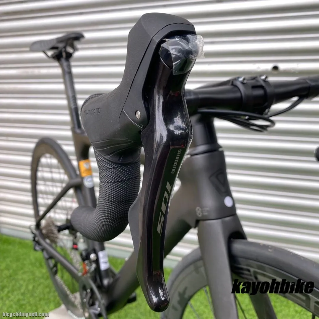 JAVA FUOCCO 2x11 SPEED 105 CARBON ROADBIKE DISC BRAKE