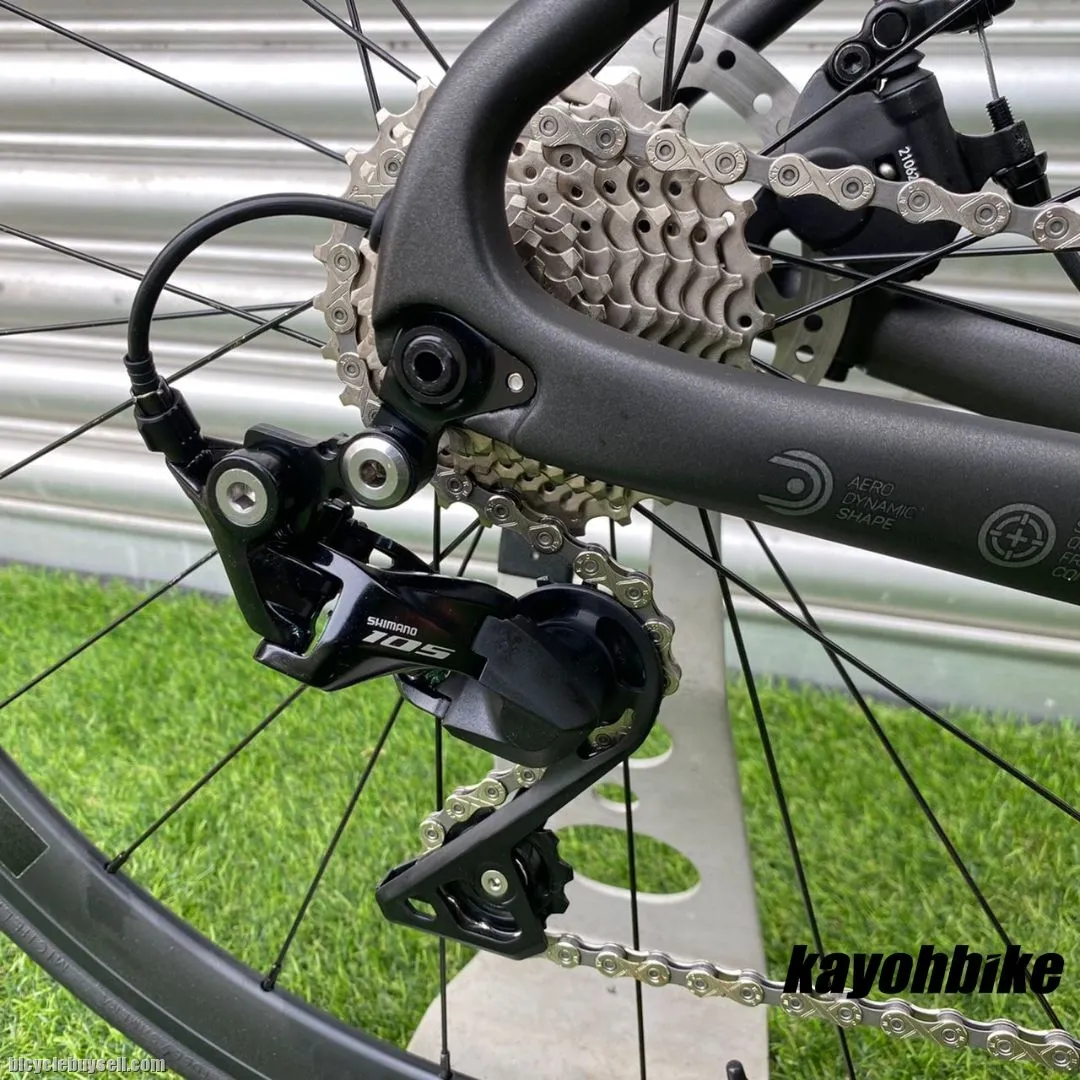 JAVA FUOCCO 2x11 SPEED 105 CARBON ROADBIKE DISC BRAKE