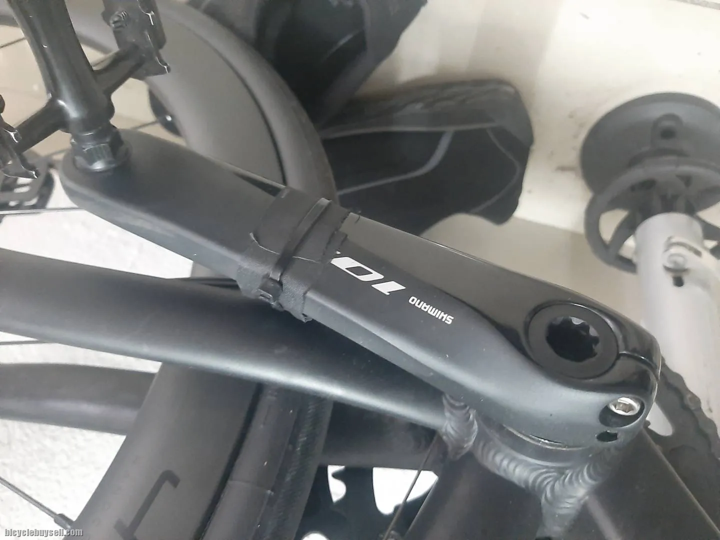 original shimano hollowtech ii 105 r7000 crankset 52/36 OVAL CHAINRING