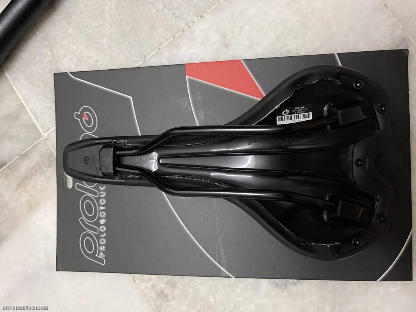 Prologo Nago RS Saddle New