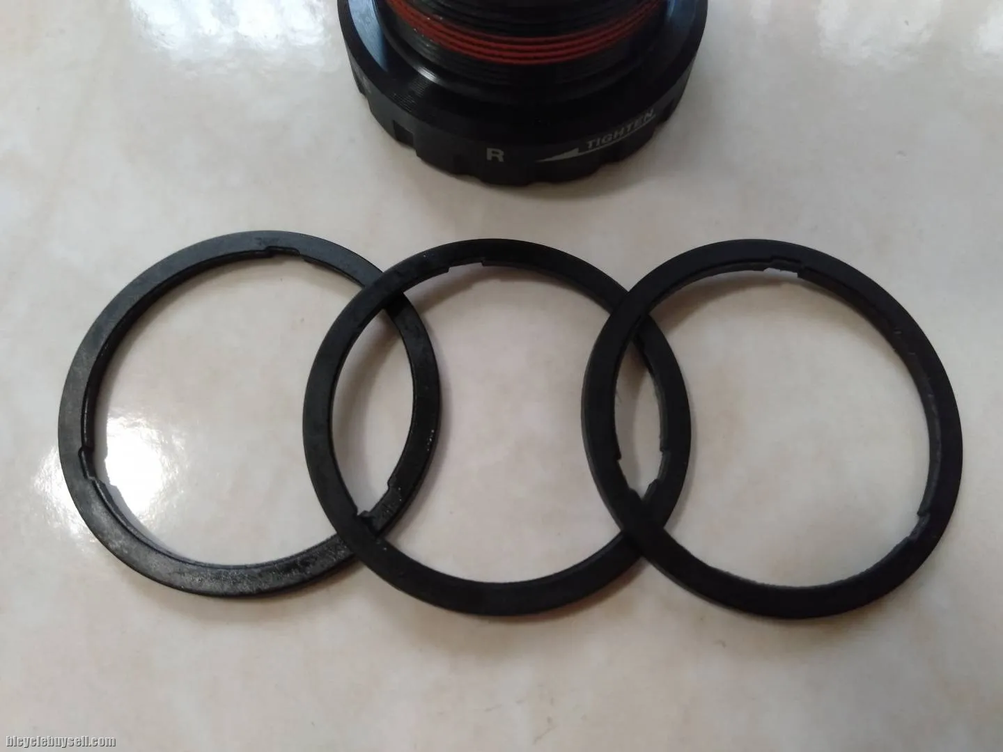 Shimano Bottom Bracket (BB-MT500)