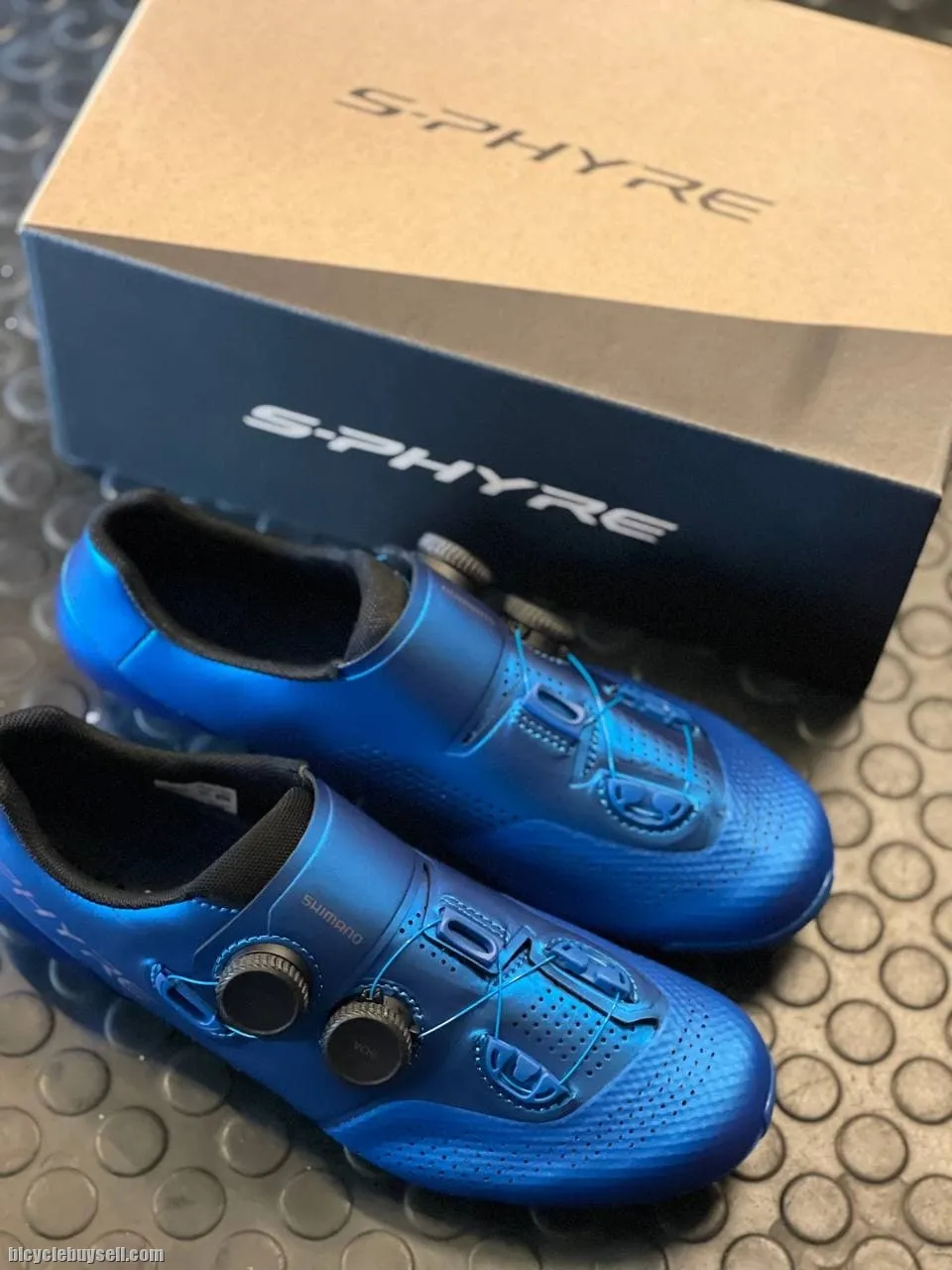 SHIMANO SPHYRE RC902 WIDE FIT RC9 SH-RC902 ULTIMATE ROAD COMPETITION SHOE WITH SUPREMELY ENGINEERED