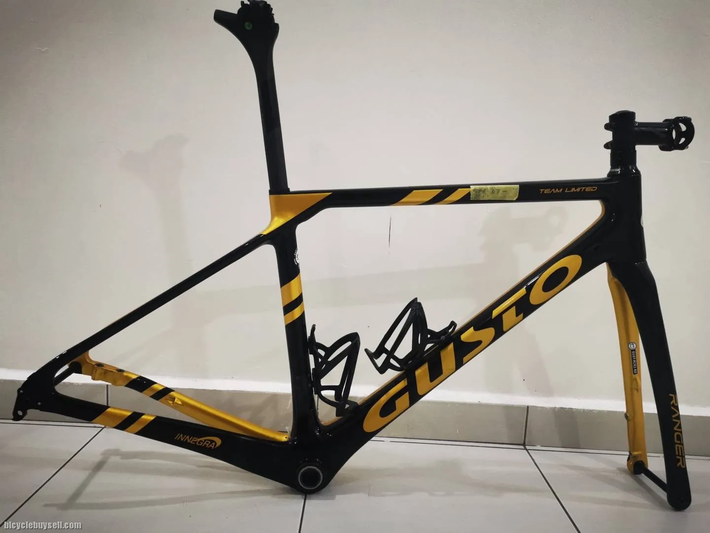 Gusto Ranger carbon frame
