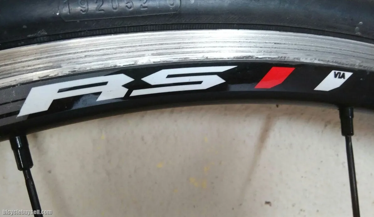 Shimano RS11 Alloy Rim Brake (Front Wheel) only