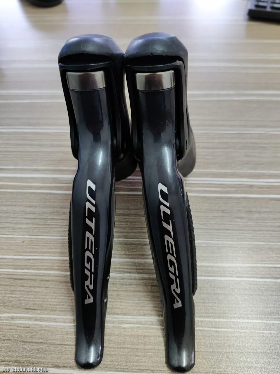 Shimano Ultegra 6870 DI2 STI Shifter 11 Speed For Sale