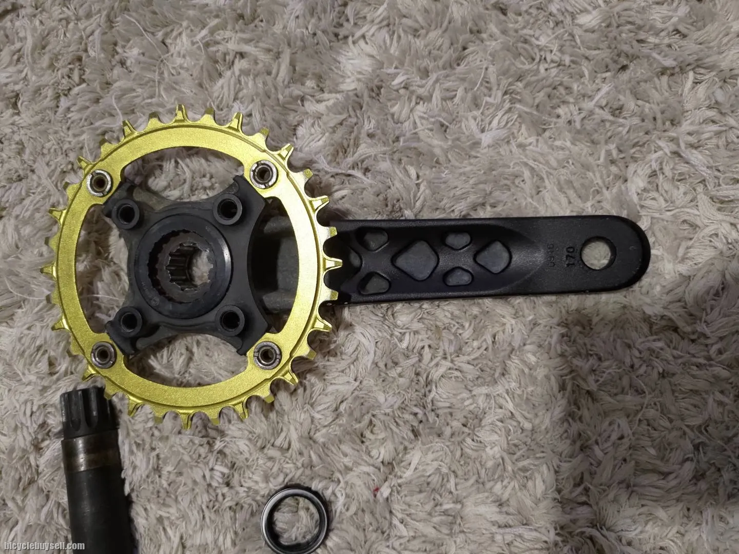 Sold RACEFACE AEFFECT crankset 170mm