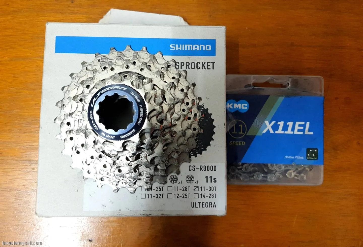 (SOLD)Ultegra cassette &amp; KMC chain