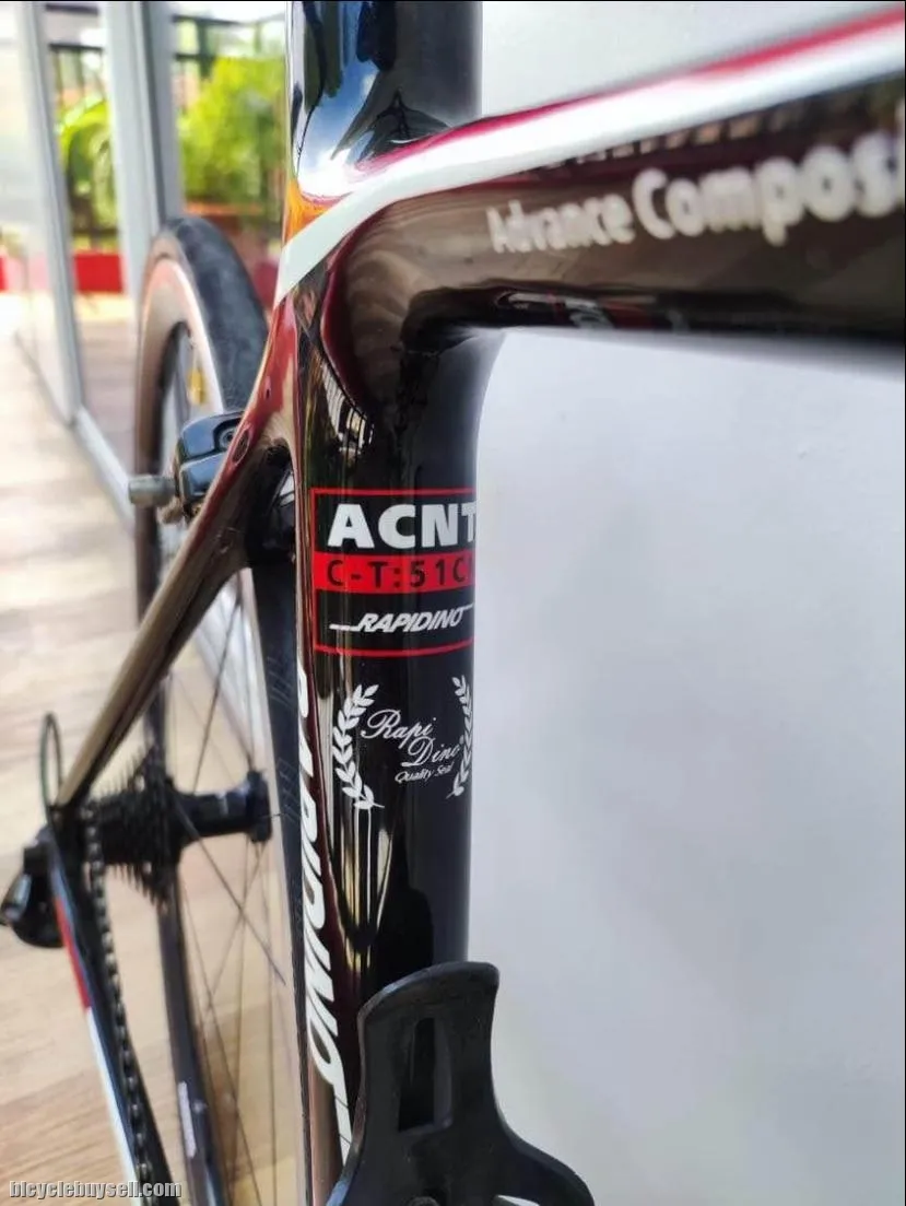 Full Carbon Fiber Roadbike  Full 105 Groupset 11 Speed Rapidino Veloci