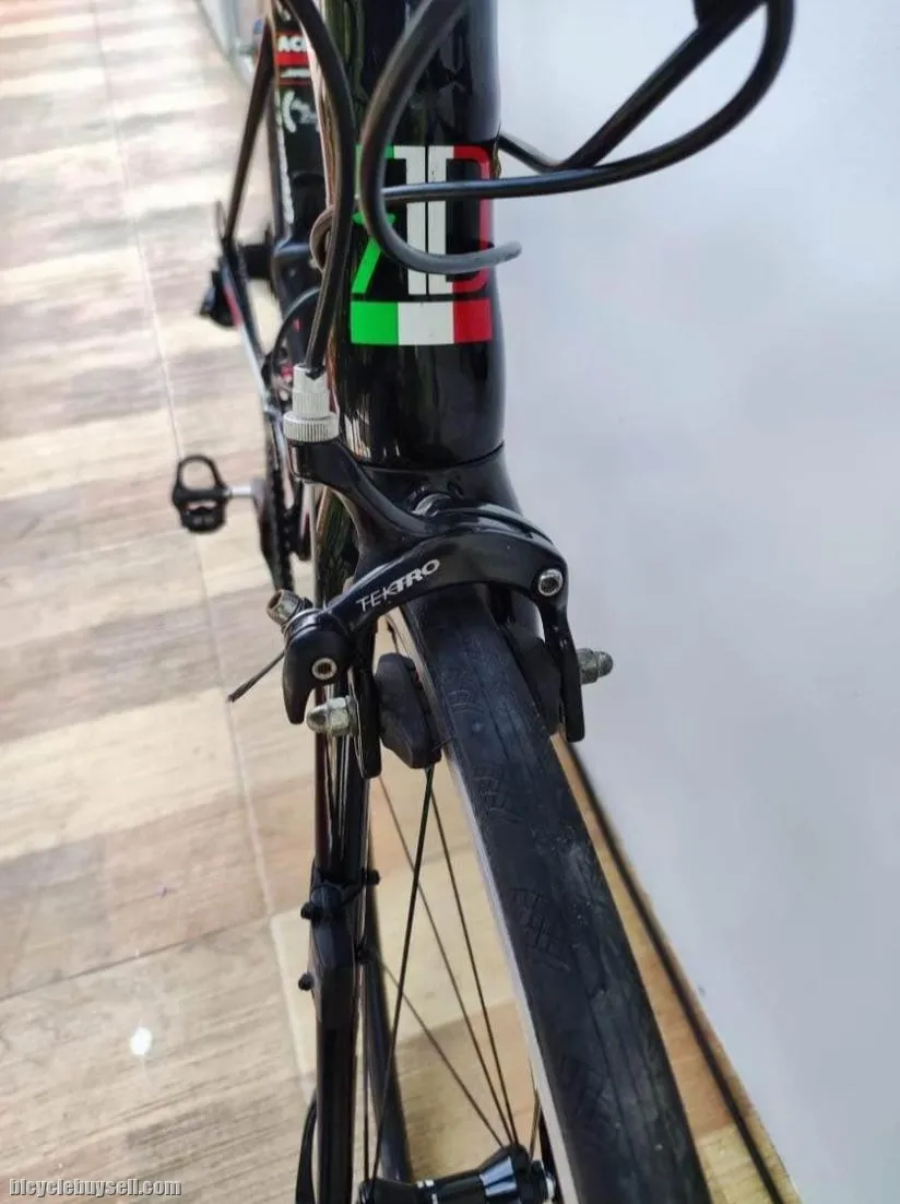 Full Carbon Fiber Roadbike  Full 105 Groupset 11 Speed Rapidino Veloci