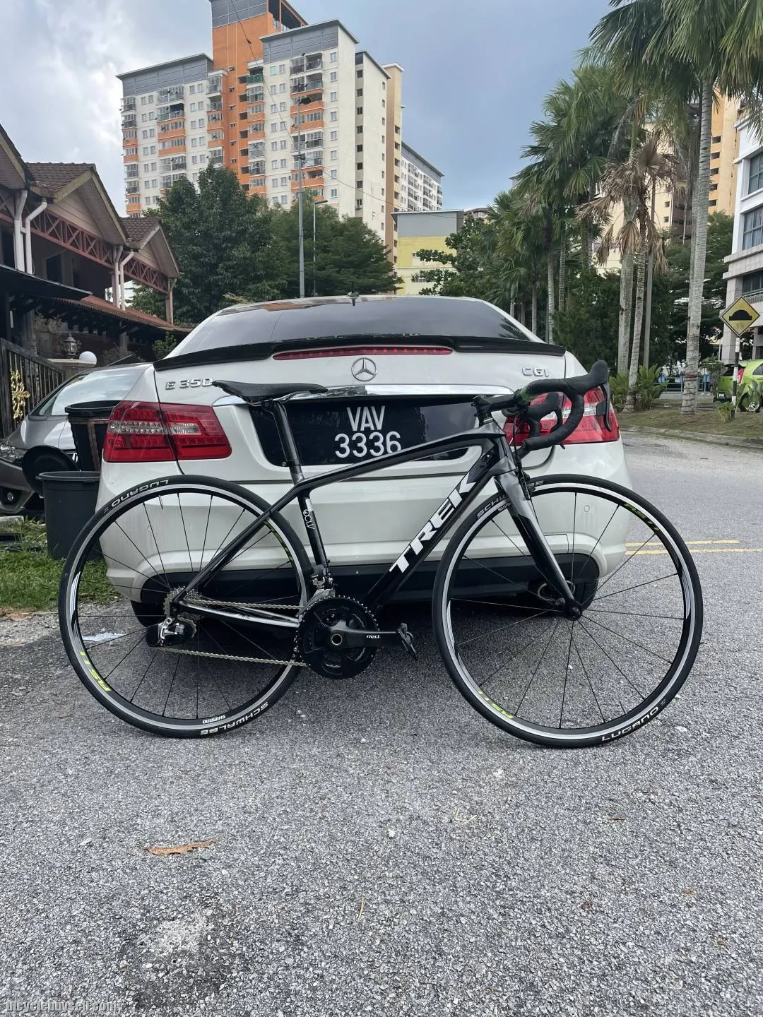 (SOLD) TREK MADONE 5.2 SRAM RED ETAP 11 SPEED
