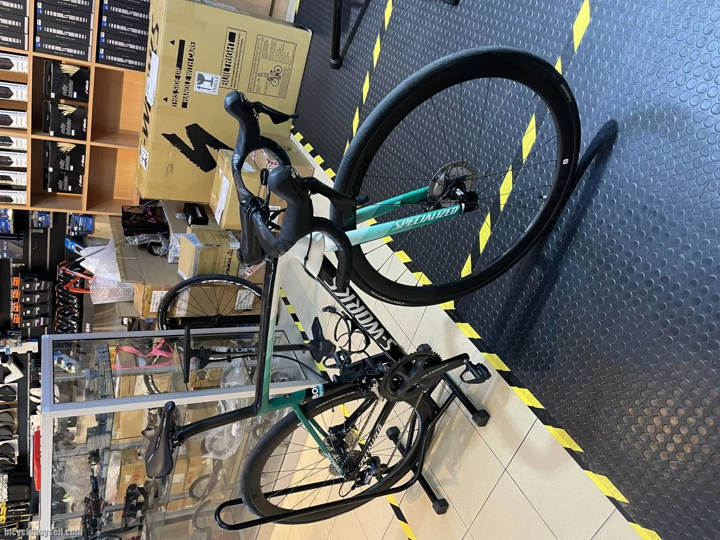 S-Works Tarmac SL6 Bora Edition Fact12r