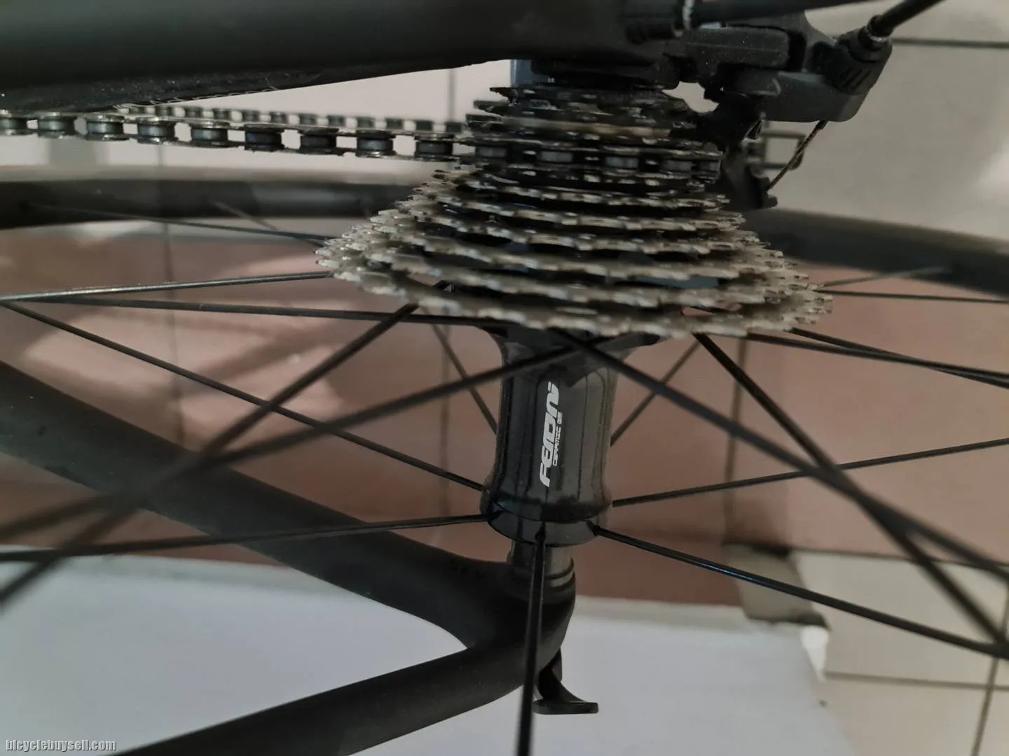 GIANT TCR ADVANCE 2021 with FERUNI Carbon Wheelset (With worth MYR 1000 free gift!)