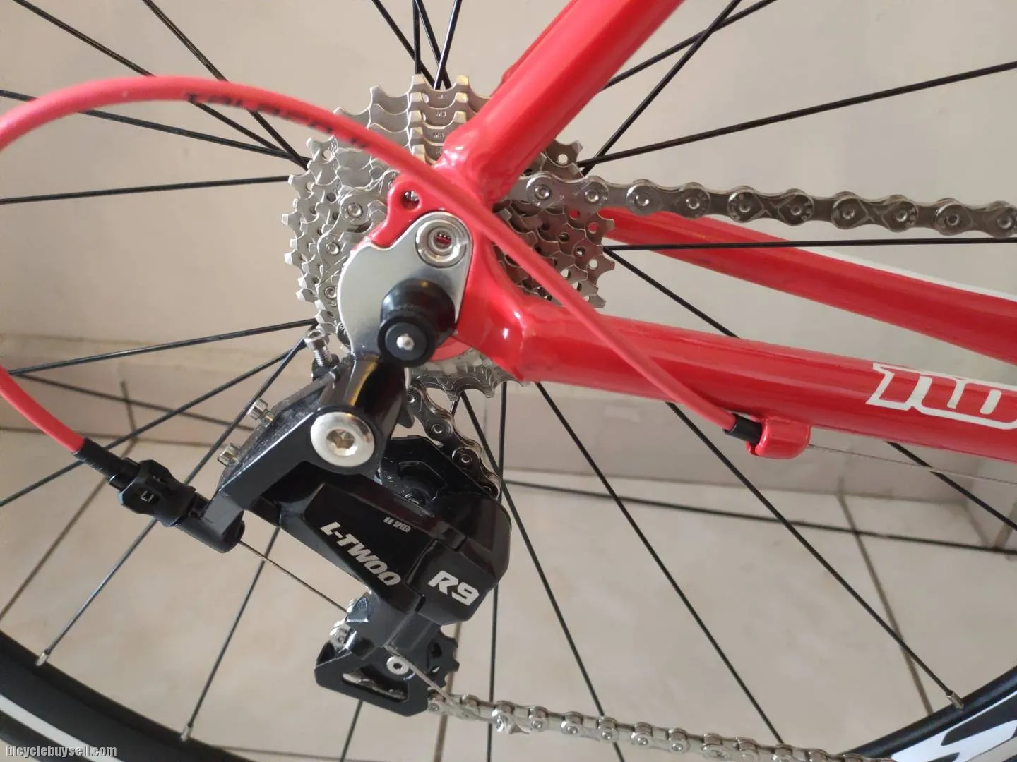8kg Road Bike Novara Strada 22sp