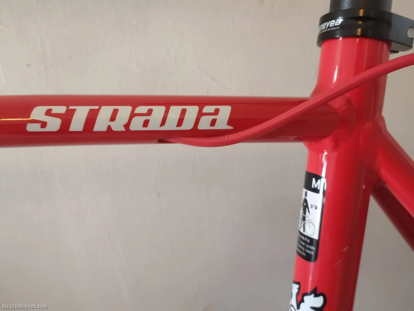 8kg Road Bike Novara Strada 22sp