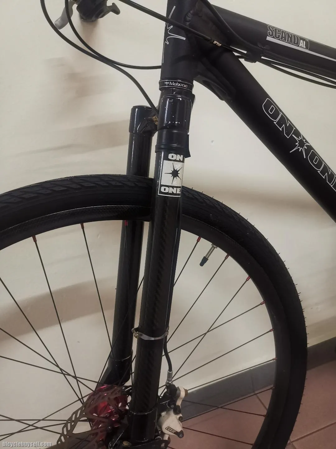 On One Scandal (29er with original carbon rigid fork)