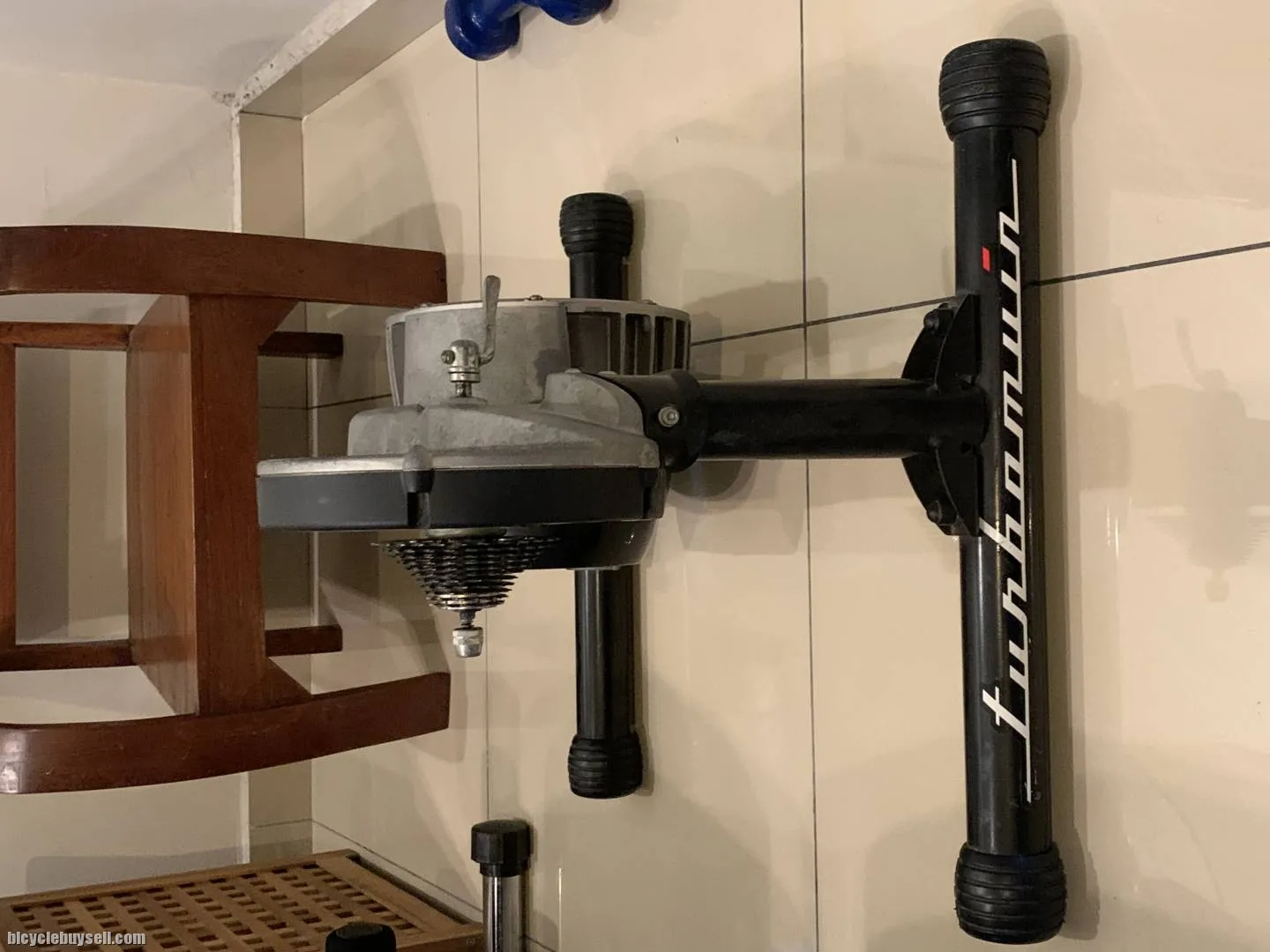 ELITE TURBOMUIN BIKE TRAINER