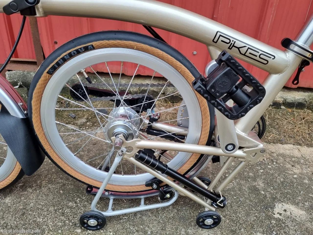 Camp Pikes (16inch) Folding Bike (9 Speeds) Brand New !!!