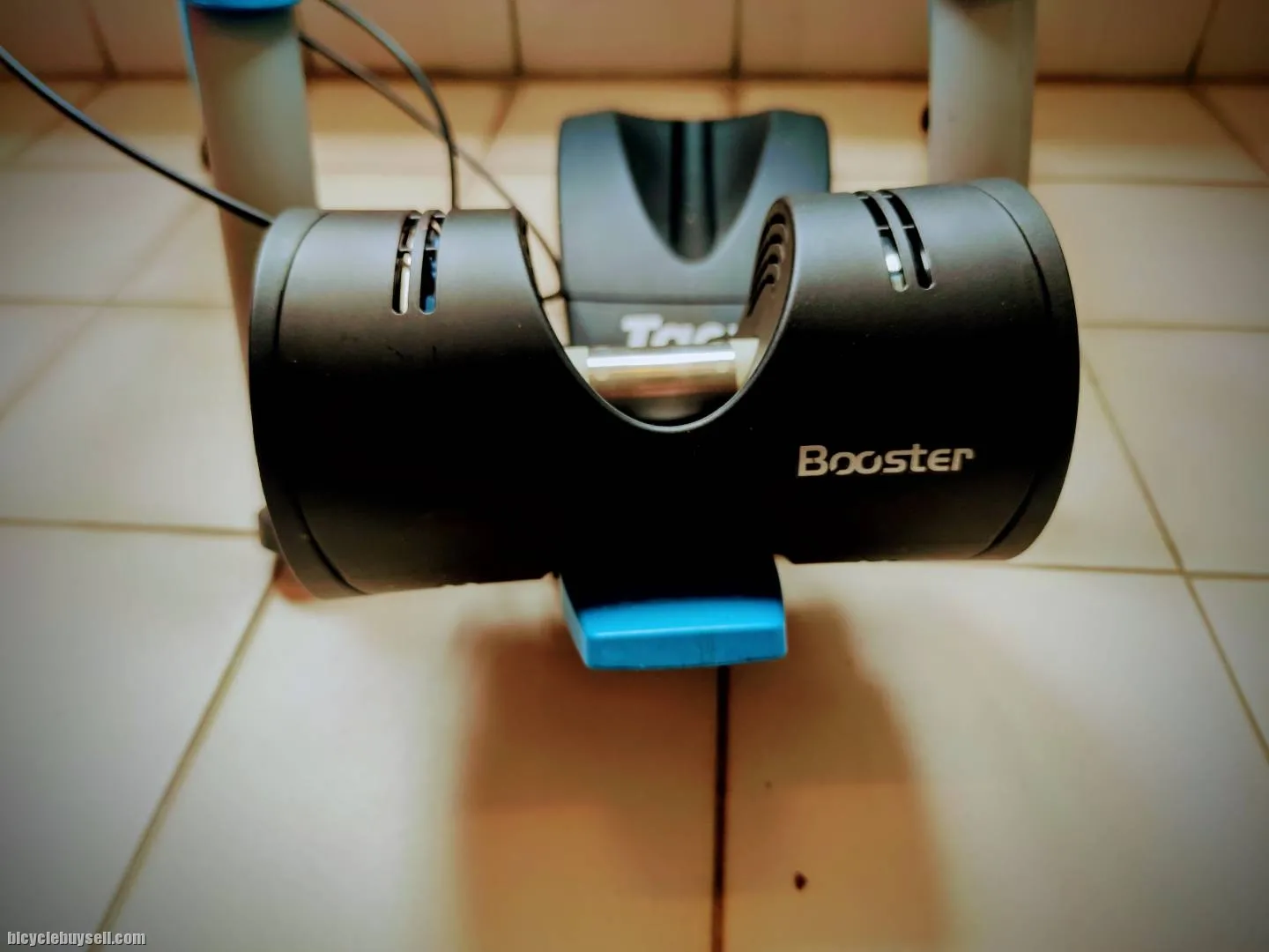 TACX Booster indoor trainer