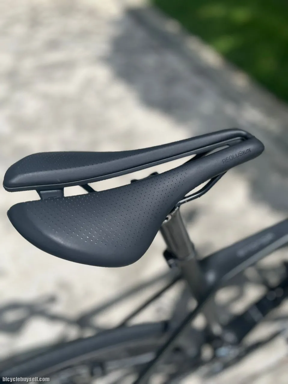 2022 Trek Emonda SLR Disc Project One OCLV 800.