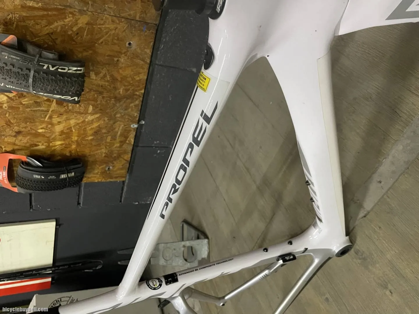 (SOLD)GIANT PROPEL ADVANCED SL FRAMESET