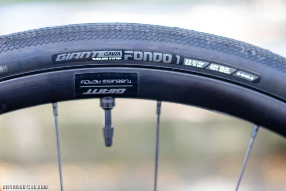 GIANT Defy Advanced 2 (2022) | Endurance Carbon bike (Size-M/Color-Amber Glow)