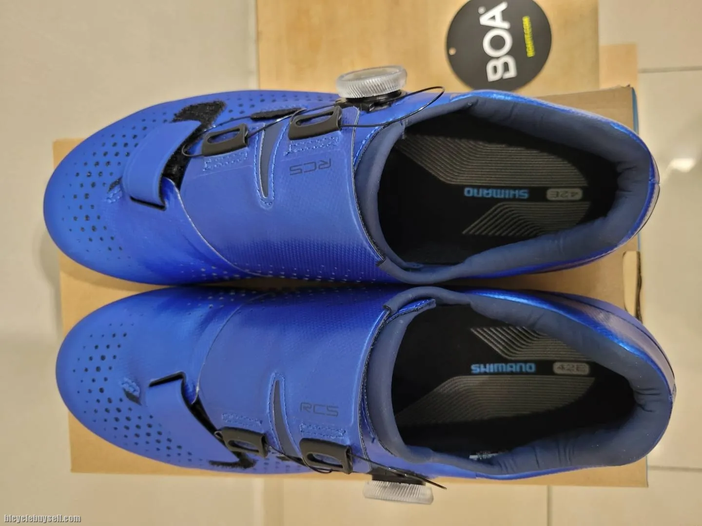 (SOLD) Shimano RC5 Roadbike Shoe 99.9% New