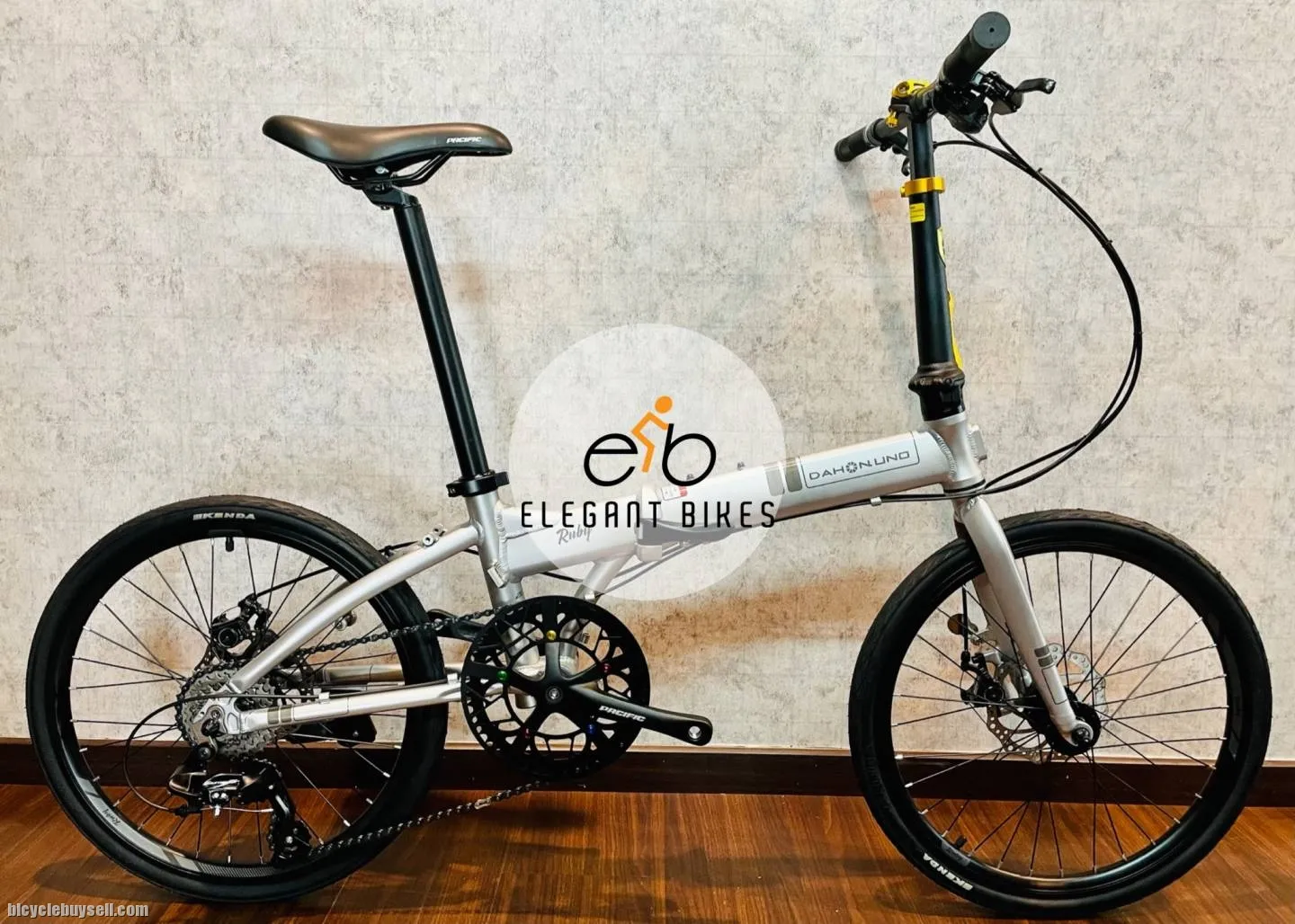 DAHON RUBY SHIMANO 9SP 451 WHEELSET DISC BRAKE