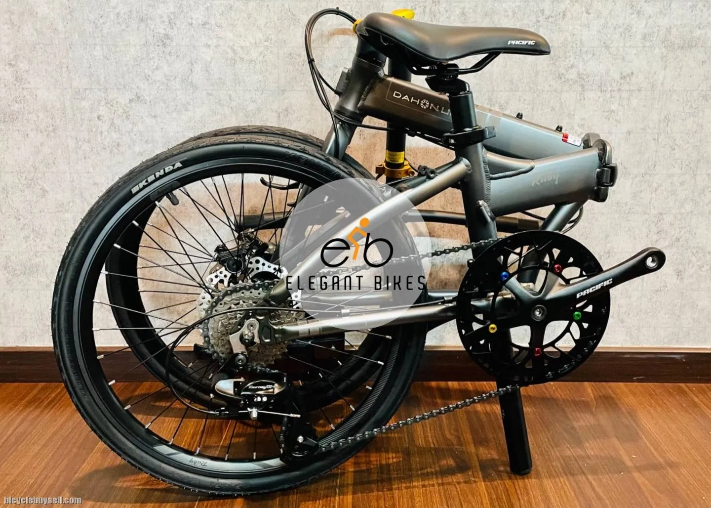 DAHON UNO RUBY DISC VERSION SHIMANO 8SP 451 WHEELSET