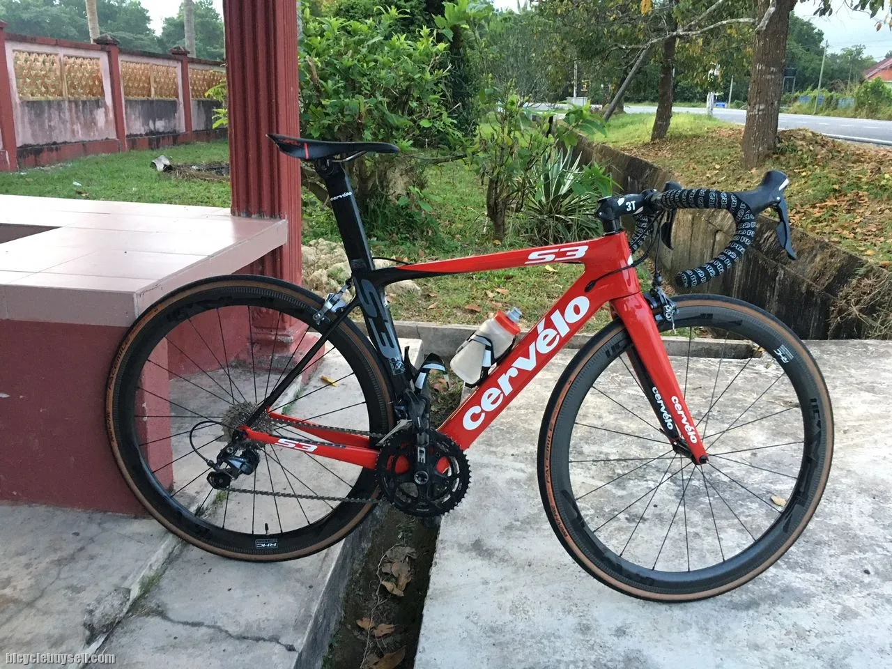 Cervelo s3 complete bike