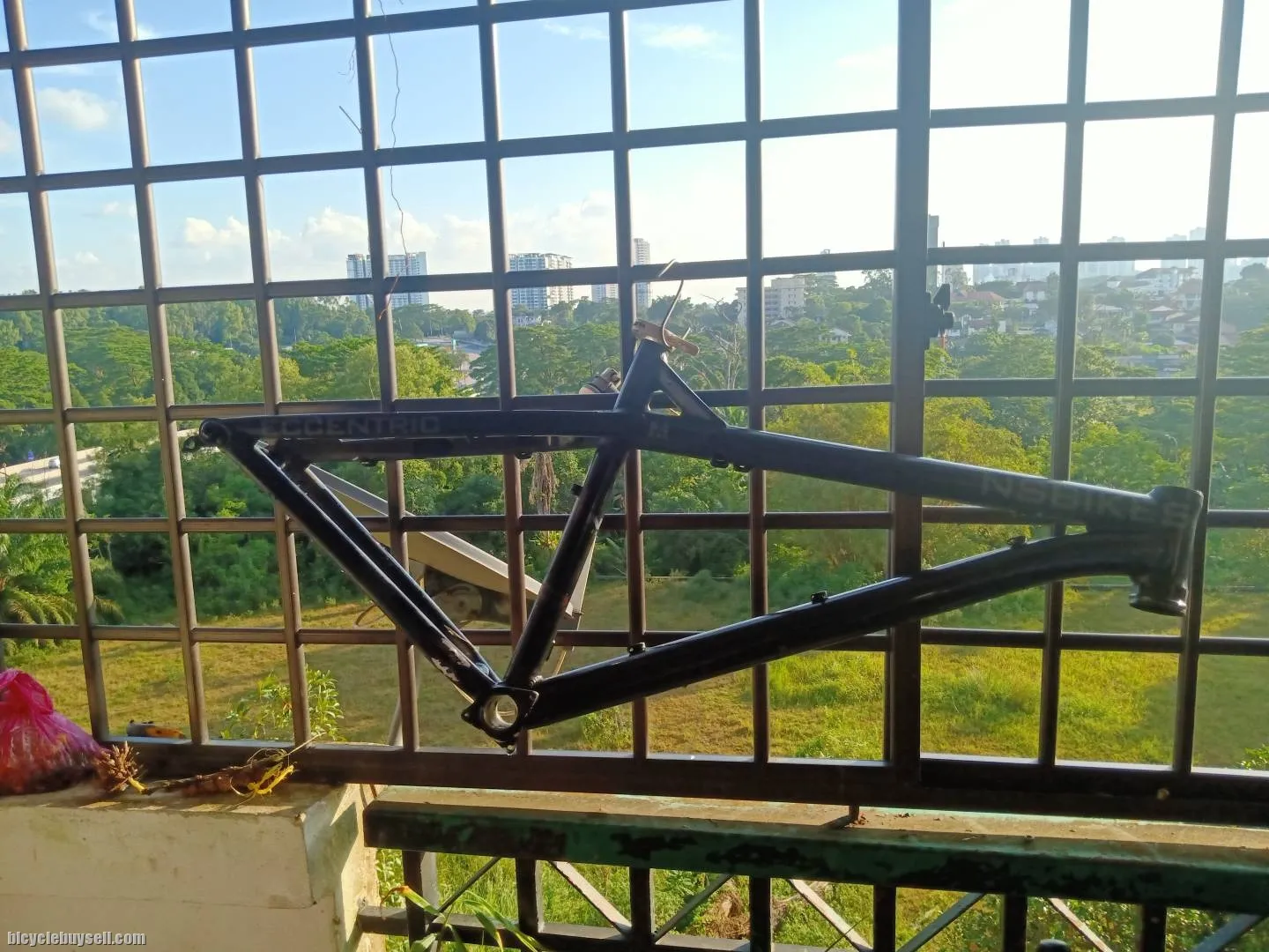 NS Bikes Eccentric 27.5 Frame
