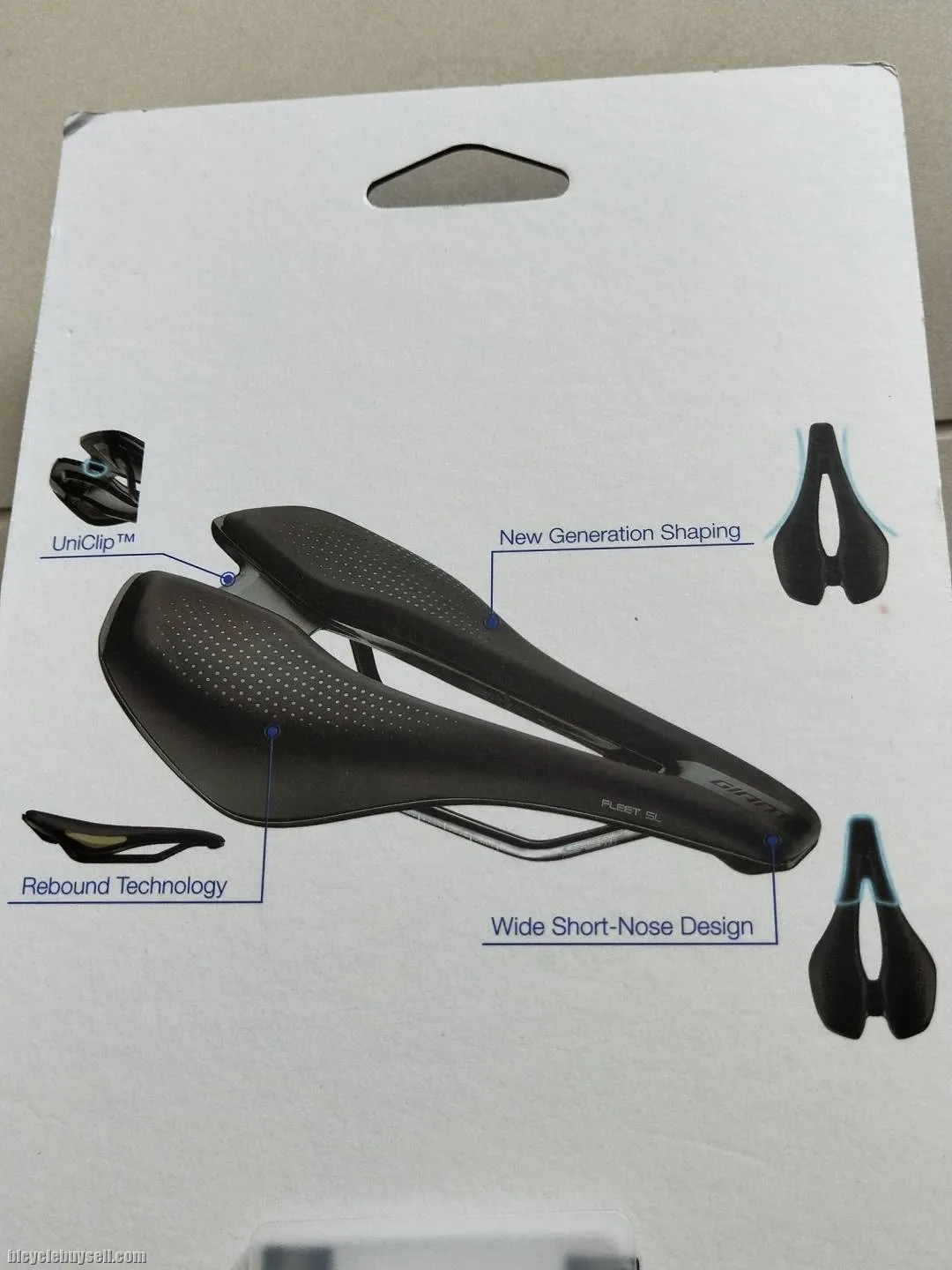 Giant Fleet SL SST Rails Carbon Base Road Bike Saddle Microfiber Black Uniclip