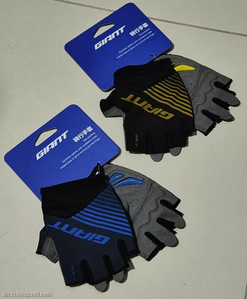 Giant Zwei Series Half Finger Gloves with Finger Pull Tab Gel Padding