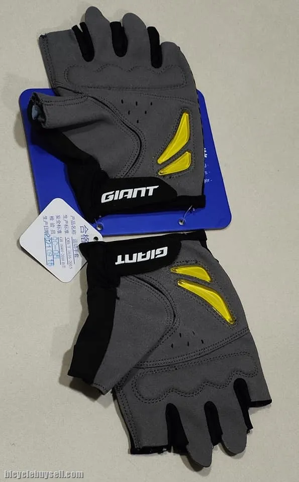 Giant Zwei Series Half Finger Gloves with Finger Pull Tab Gel Padding