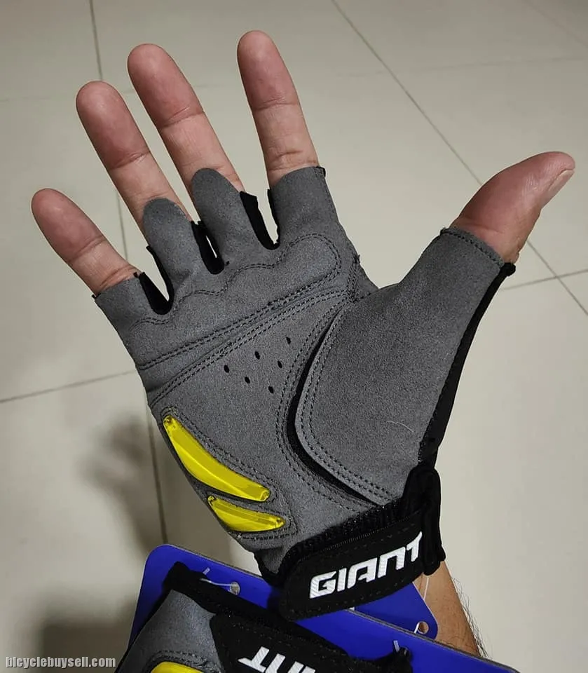 Giant Zwei Series Half Finger Gloves with Finger Pull Tab Gel Padding