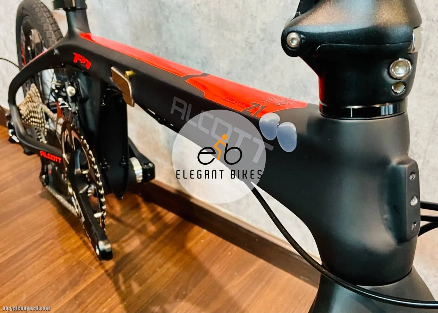 ALCOTT Z1 FULL CARBON SHIMANO 105 22SP