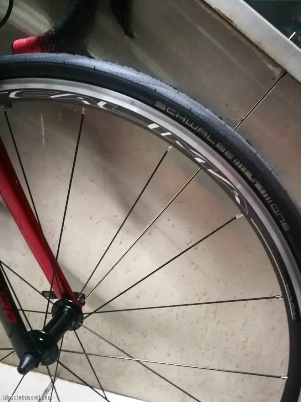 GUSTO DURO Carbon Road Bike