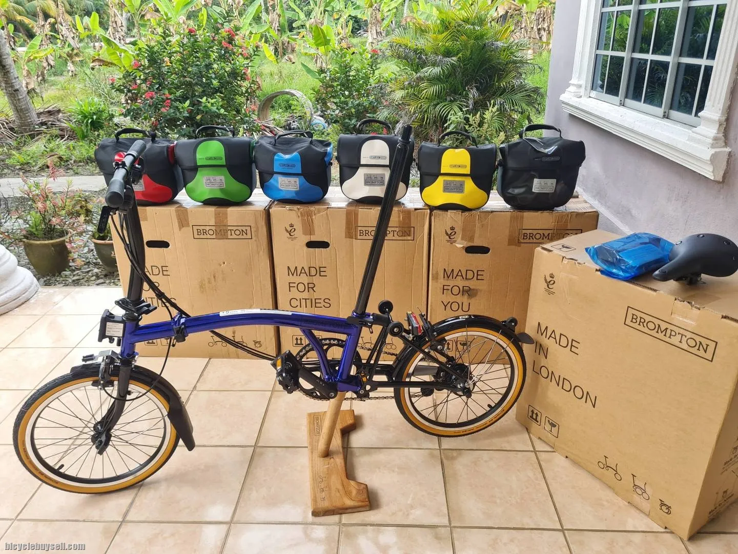 Collector item  :  Brompton C line S6L Blue Nickel edition
