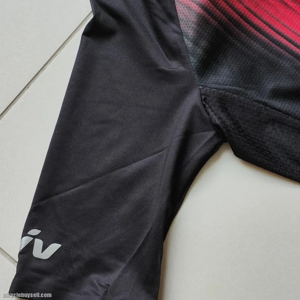 LIV Short Sleeves Breakaway Series Club Cut Cycling Jersey - S size Only Shades of Red