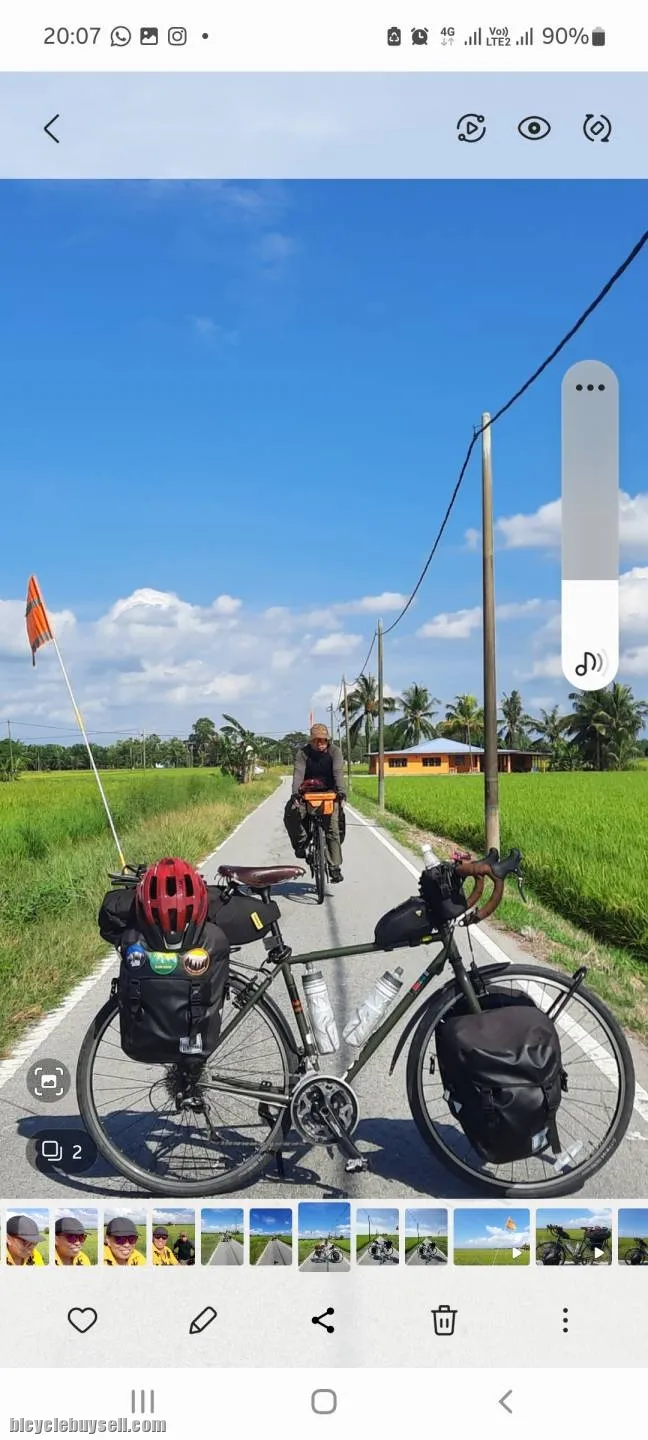 Fuji touring bike