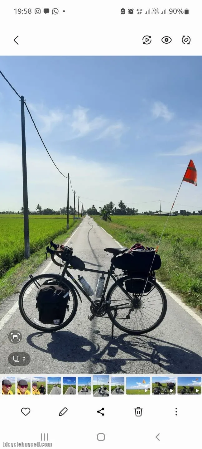 Fuji touring bike